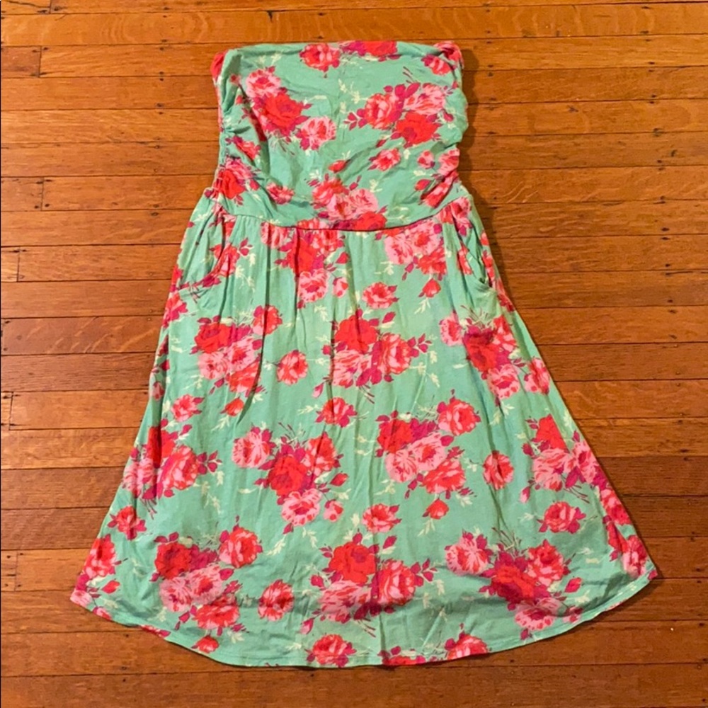 Splendid Strapless Floral Dress w/ Pockets